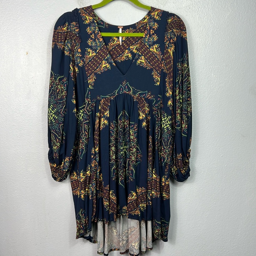 Anthropologie Free People Navy Blue Paisley Print V-Neck Peasant Tunic Top Small